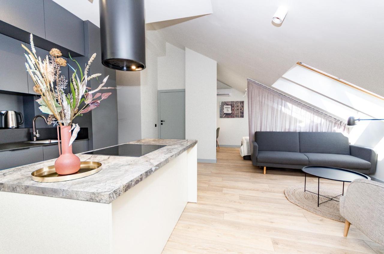 Inpoint Old Town Apartments Краков Экстерьер фото